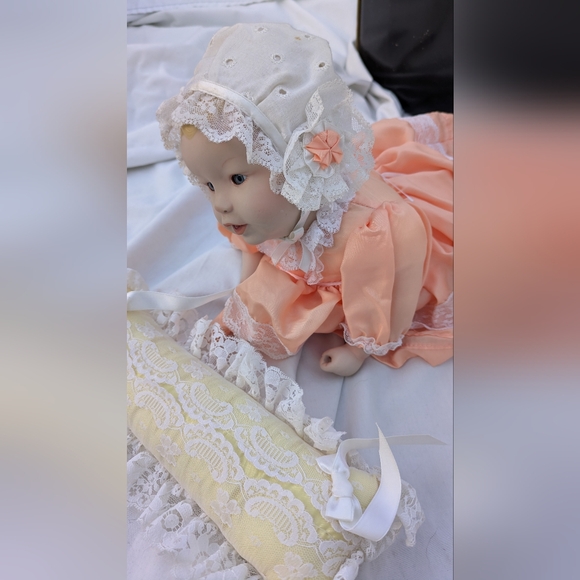 Yolandas Picture Perfect Babies for Edwin Knowles Babies, original box included - Picture 6 of 8